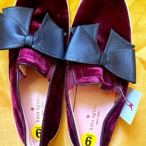 Kate Spade Mulberry velvet slip on shoes with Bows BNWT Sz. 9